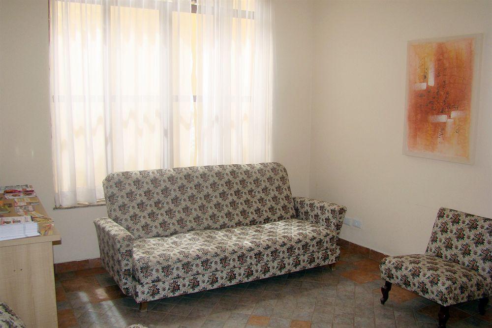 Hotel Euro Suite Pocos De Caldas By Nacional Inn Екстер'єр фото