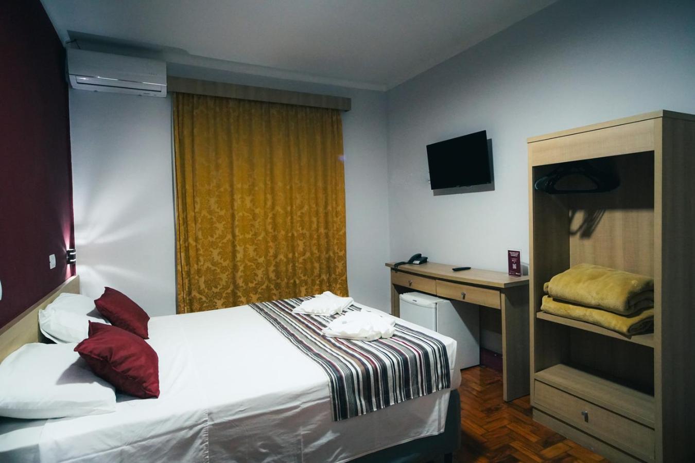 Hotel Euro Suite Pocos De Caldas By Nacional Inn Екстер'єр фото