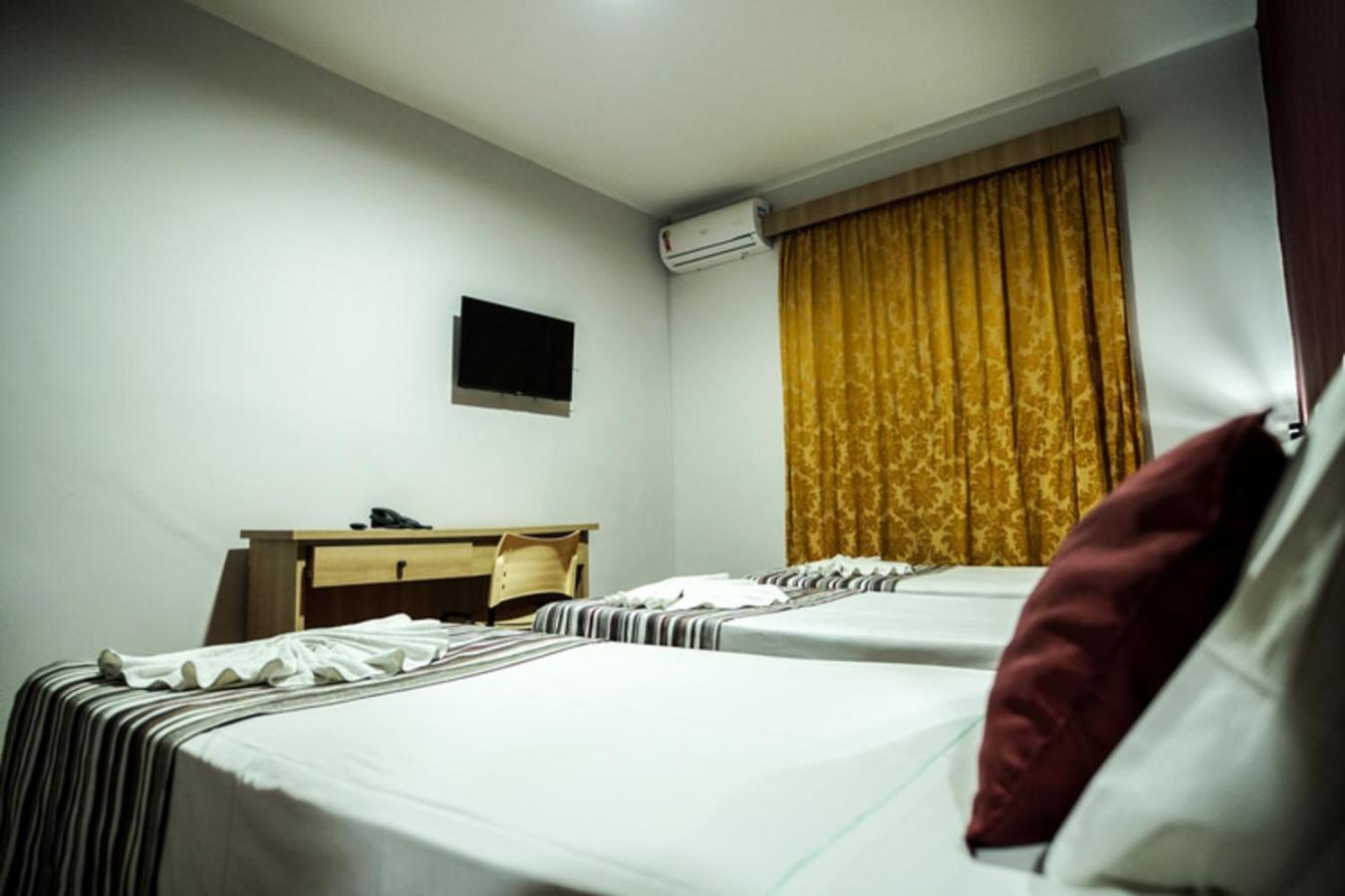 Hotel Euro Suite Pocos De Caldas By Nacional Inn Екстер'єр фото
