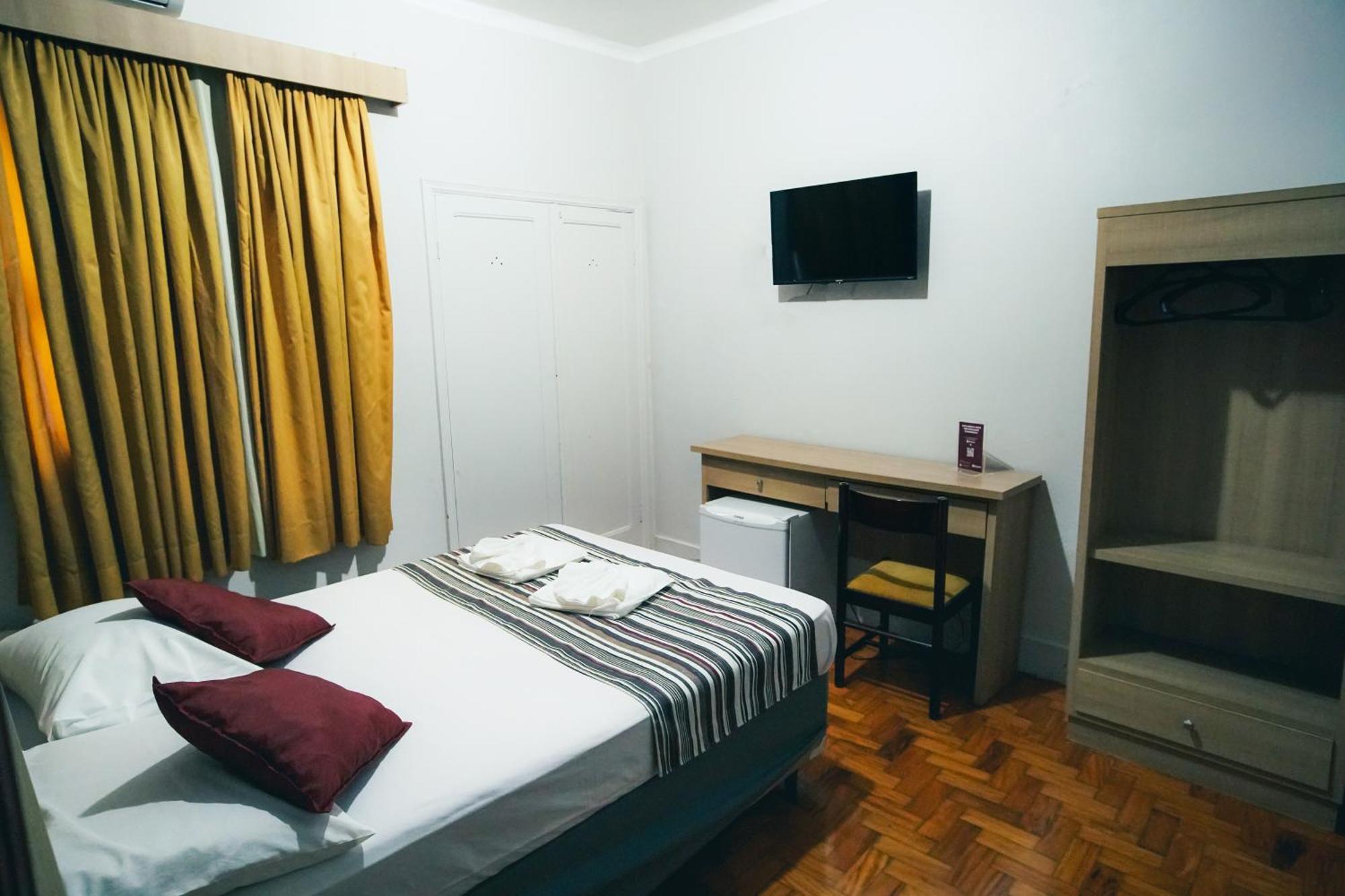 Hotel Euro Suite Pocos De Caldas By Nacional Inn Екстер'єр фото