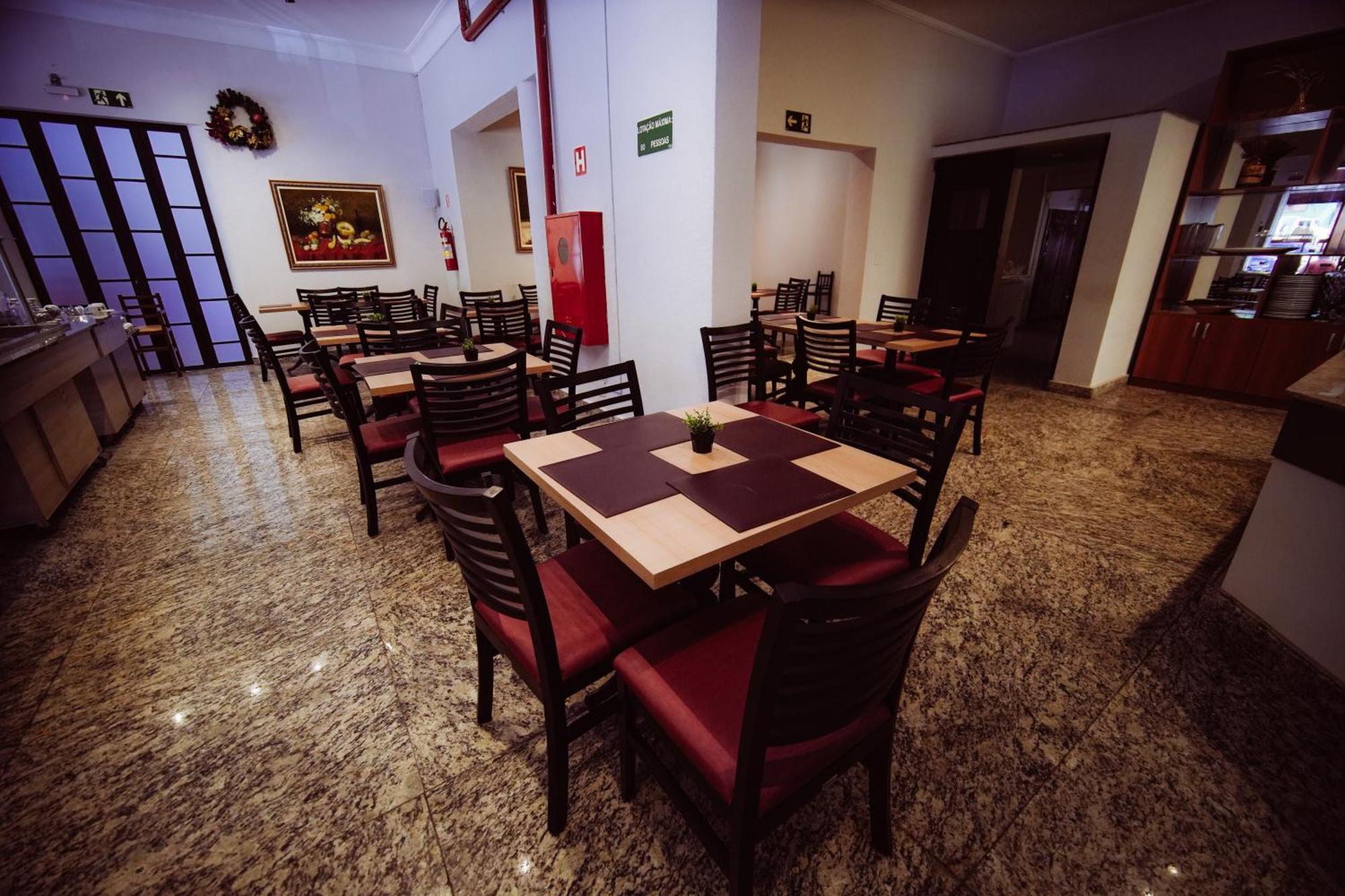 Hotel Euro Suite Pocos De Caldas By Nacional Inn Екстер'єр фото