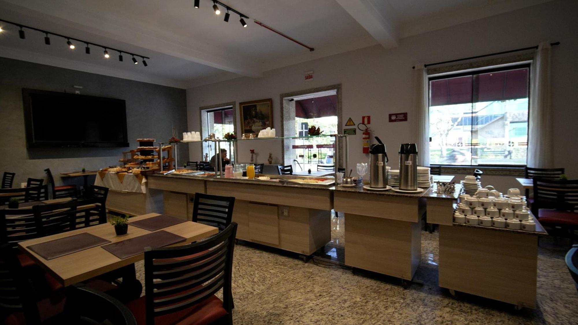 Hotel Euro Suite Pocos De Caldas By Nacional Inn Екстер'єр фото