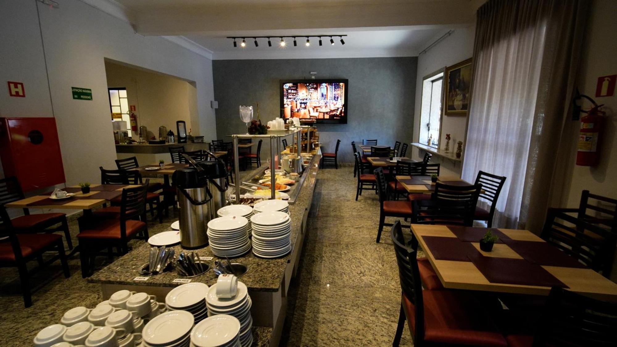 Hotel Euro Suite Pocos De Caldas By Nacional Inn Екстер'єр фото