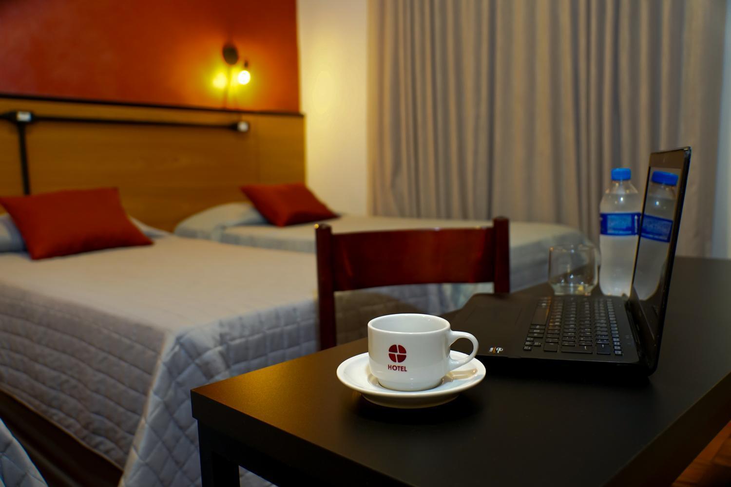 Hotel Euro Suite Pocos De Caldas By Nacional Inn Екстер'єр фото