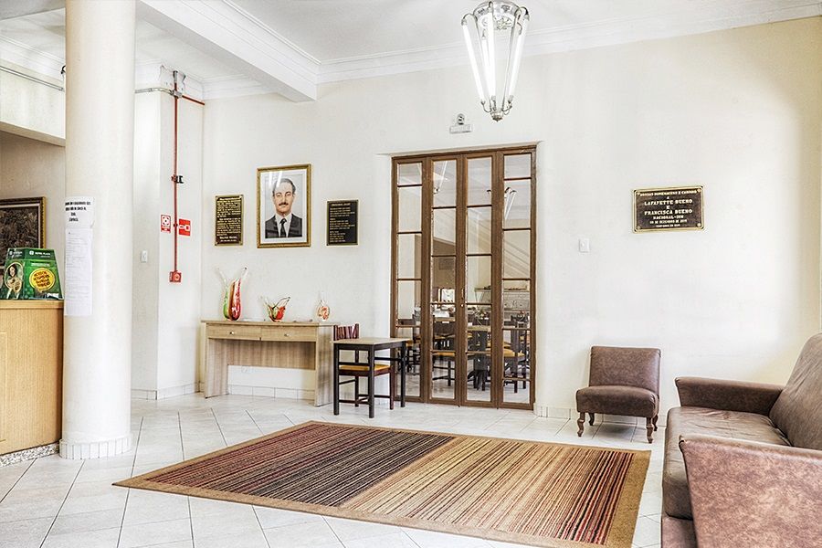 Hotel Euro Suite Pocos De Caldas By Nacional Inn Екстер'єр фото