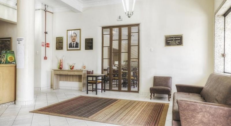 Hotel Euro Suite Pocos De Caldas By Nacional Inn Екстер'єр фото