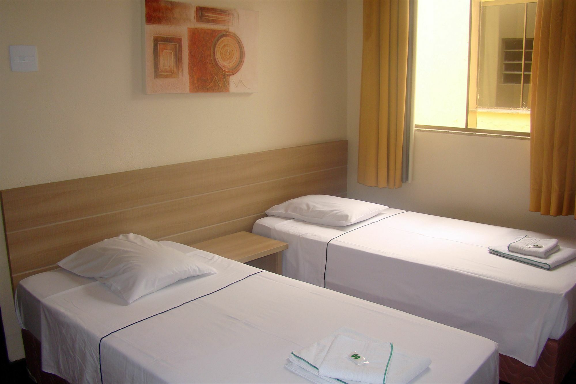 Hotel Euro Suite Pocos De Caldas By Nacional Inn Екстер'єр фото